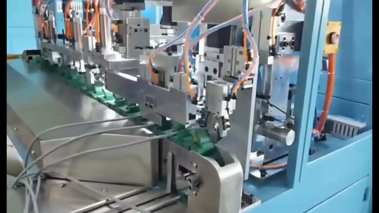 電源插頭組裝機｜自動剝線、2針3針插頭插入壓接機