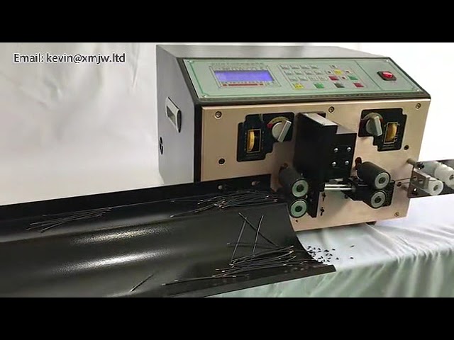 全自動裁線剝皮半剝機｜中段加工設備｜電腦顯示操作