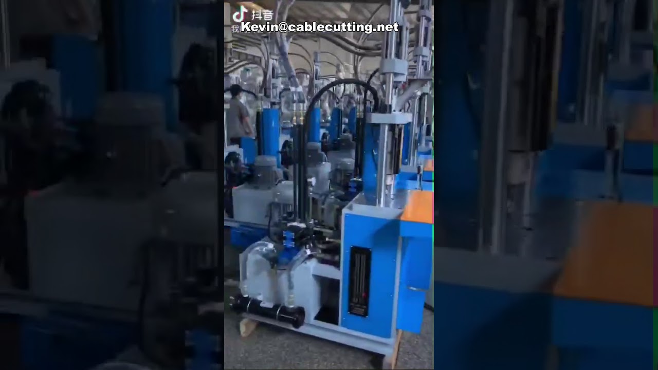 小型立式塑膠射出成型機 | 節省空間的高效模具設備